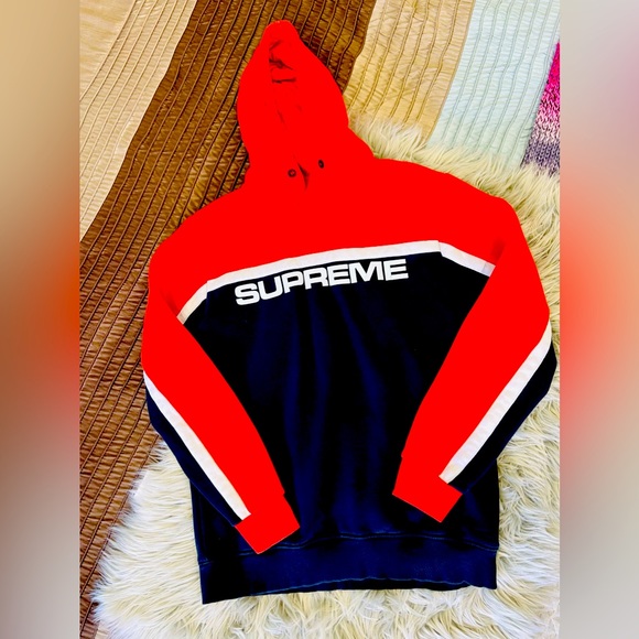 Hoodies and crew neck for sale. - Picture 1 of 16